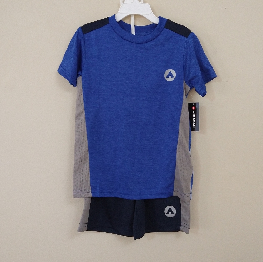 NWT Airwalk Short Set